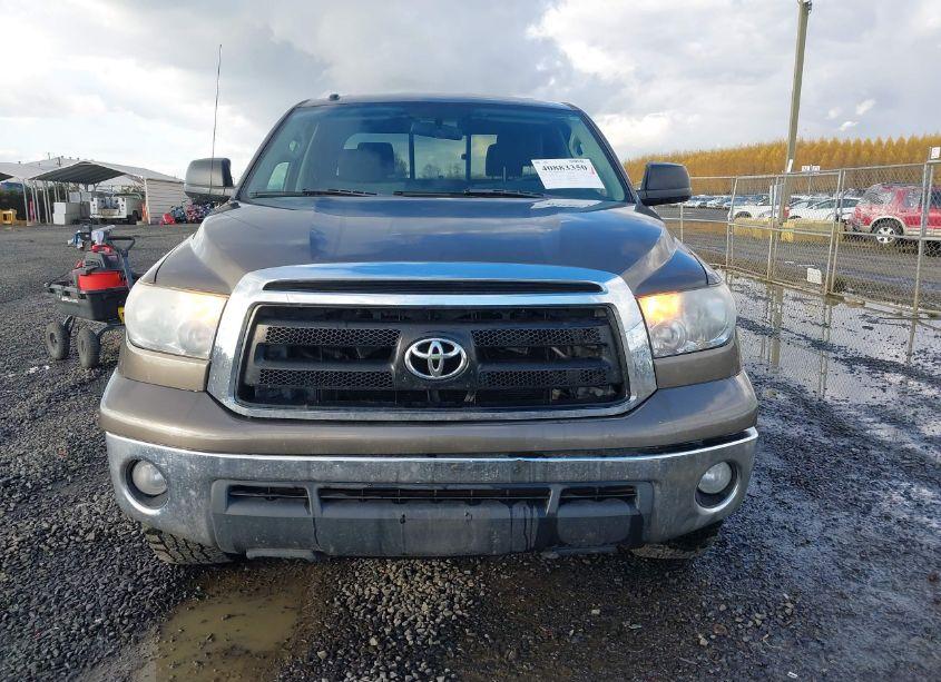 Photo 13 of 2013 Toyota Tundra GRADE 5.7L V8 (VIN 5TFUY5F19DX270901)