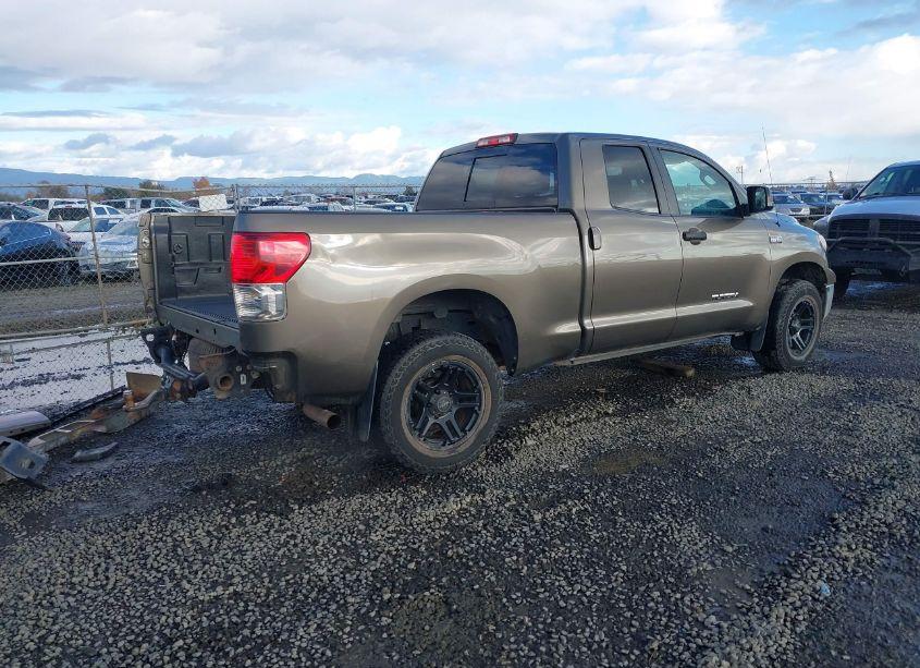 Photo 4 of 2013 Toyota Tundra GRADE 5.7L V8 (VIN 5TFUY5F19DX270901)