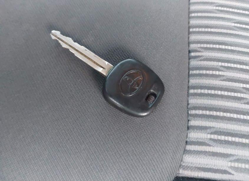 Photo 11 of 2016 Toyota Tundra SR5 5.7L V8 (VIN 5TFUY5F19GX490690)