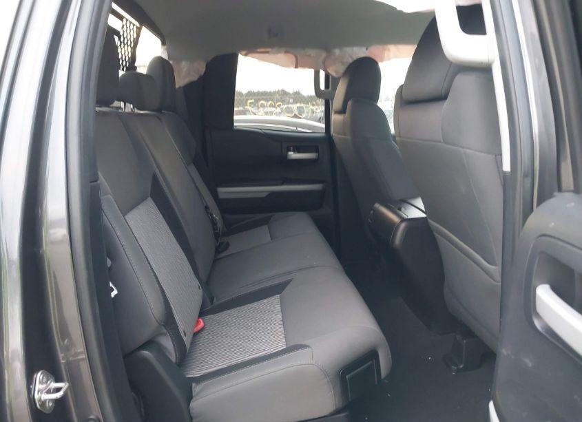 Photo 8 of 2016 Toyota Tundra SR5 5.7L V8 (VIN 5TFUY5F19GX490690)