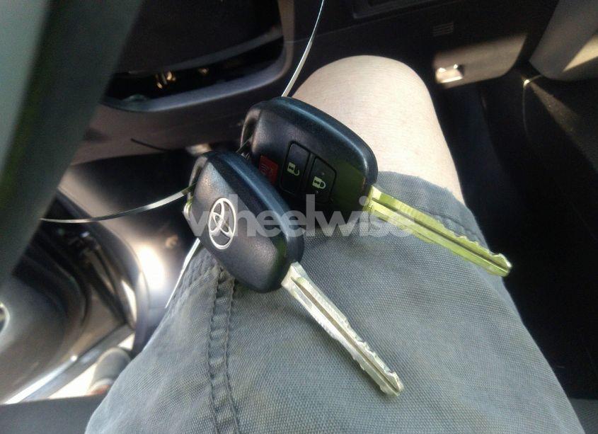 Photo 11 of 2018 Toyota Tundra SR5 5.7L V8 (VIN 5TFUY5F19JX775462)