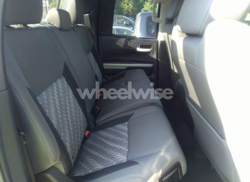 Photo 8 of 2018 Toyota Tundra SR5 5.7L V8 (VIN 5TFUY5F19JX775462)