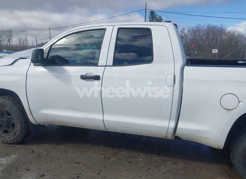 Photo 15 of 2020 Toyota Tundra SR (VIN 5TFUY5F19LX917327)