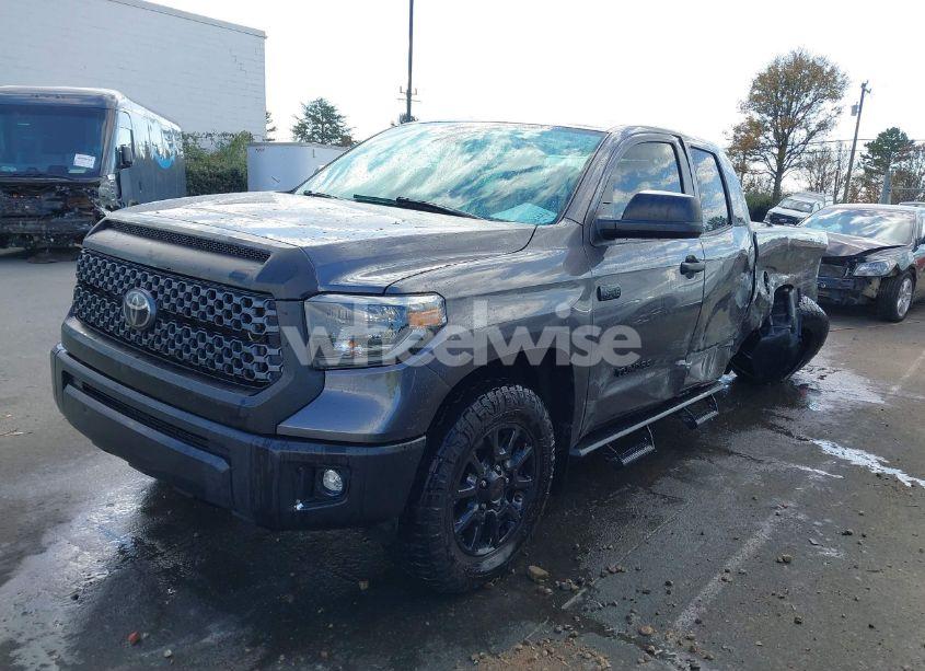 Photo 2 of 2020 Toyota Tundra SR5 (VIN 5TFUY5F19LX922804)