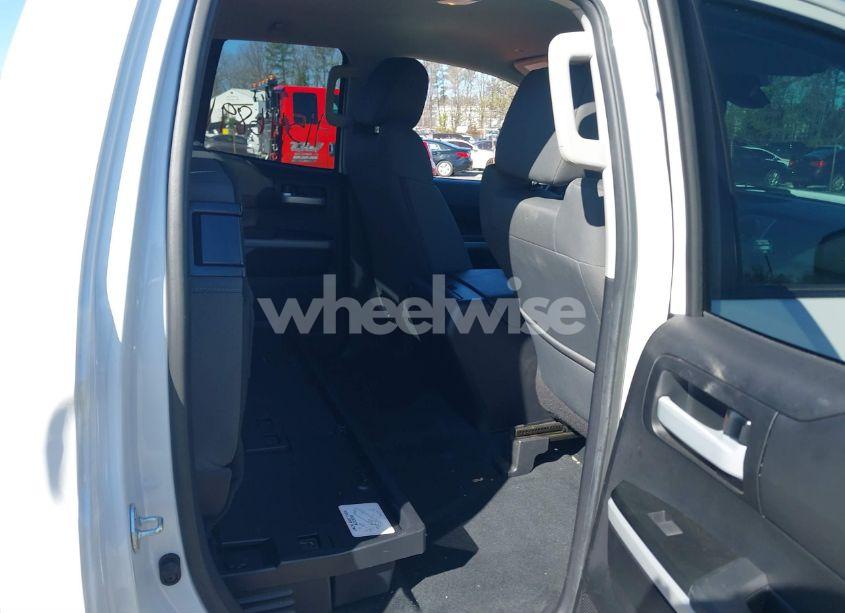 Photo 8 of 2021 Toyota Tundra SR5 (VIN 5TFUY5F19MX011213)