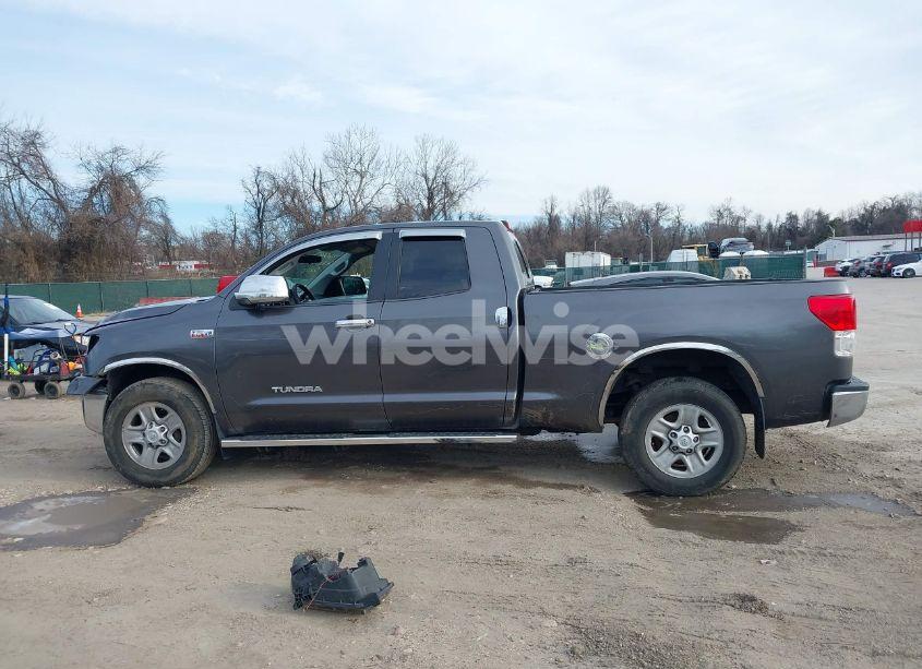 Photo 15 of 2013 Toyota Tundra GRADE 5.7L V8 (VIN 5TFUY5F1XDX285908)