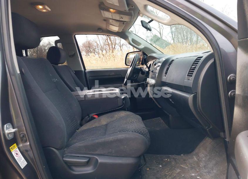 Photo 5 of 2013 Toyota Tundra GRADE 5.7L V8 (VIN 5TFUY5F1XDX285908)