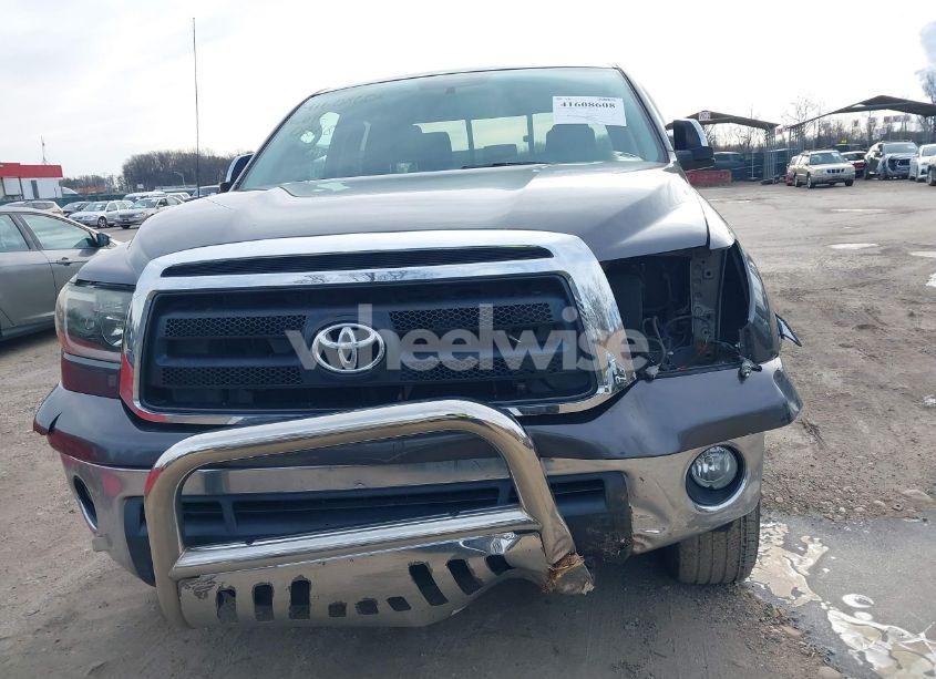 Photo 6 of 2013 Toyota Tundra GRADE 5.7L V8 (VIN 5TFUY5F1XDX285908)