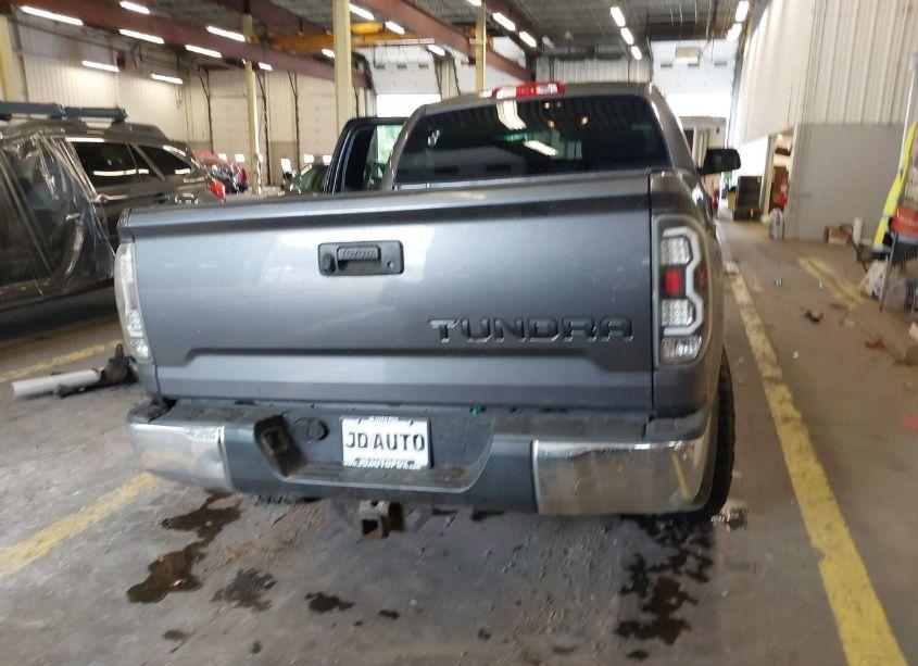 Photo 17 of 2014 Toyota Tundra SR5 5.7L V8 (VIN 5TFUY5F1XEX396203)