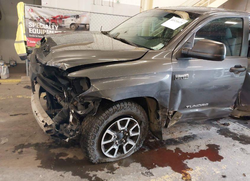 Photo 6 of 2014 Toyota Tundra SR5 5.7L V8 (VIN 5TFUY5F1XEX396203)