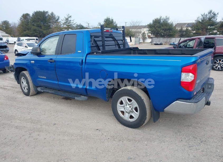 Photo 3 of 2017 Toyota Tundra SR5 5.7L V8 (VIN 5TFUY5F1XHX656796)