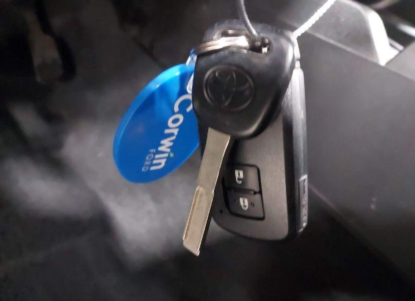 Photo 11 of 2020 Toyota Tundra SR5 (VIN 5TFUY5F1XLX951261)