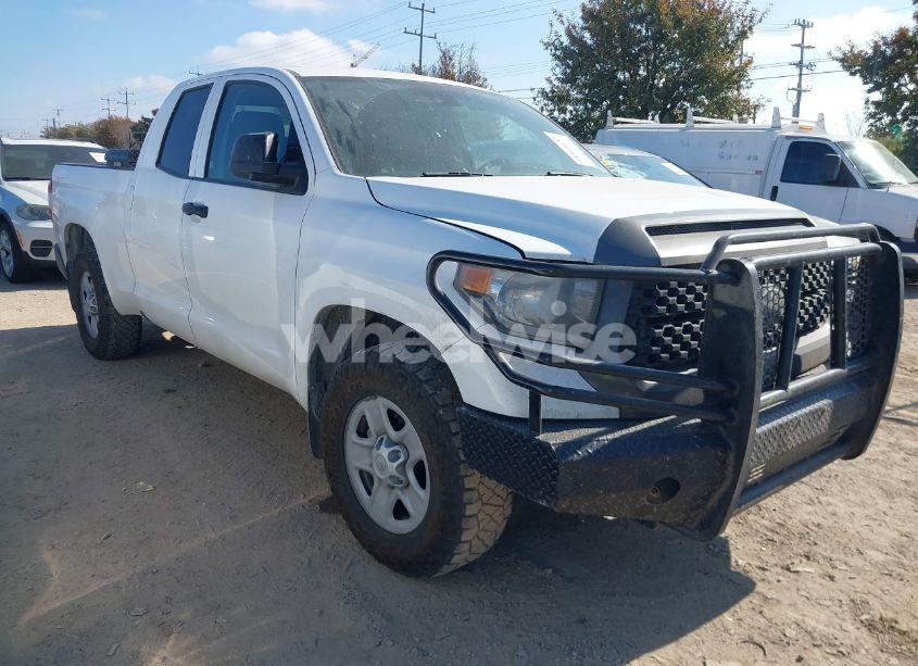 2020 Toyota Tundra SR (VIN 5TFUY5F1XLX955598) main photo