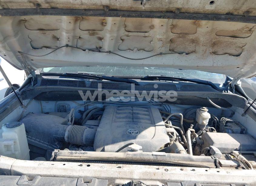 Photo 10 of 2020 Toyota Tundra SR (VIN 5TFUY5F1XLX955598)