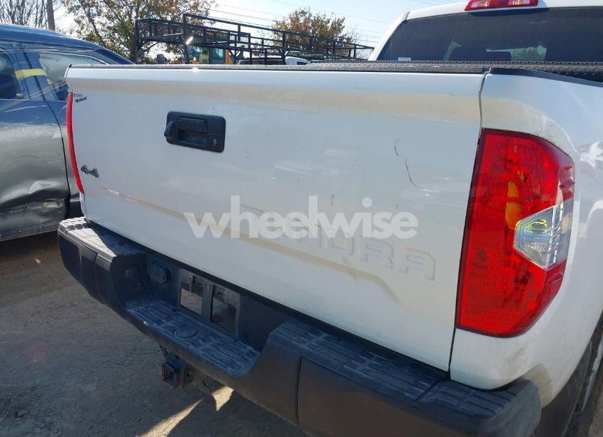 Photo 6 of 2020 Toyota Tundra SR (VIN 5TFUY5F1XLX955598)
