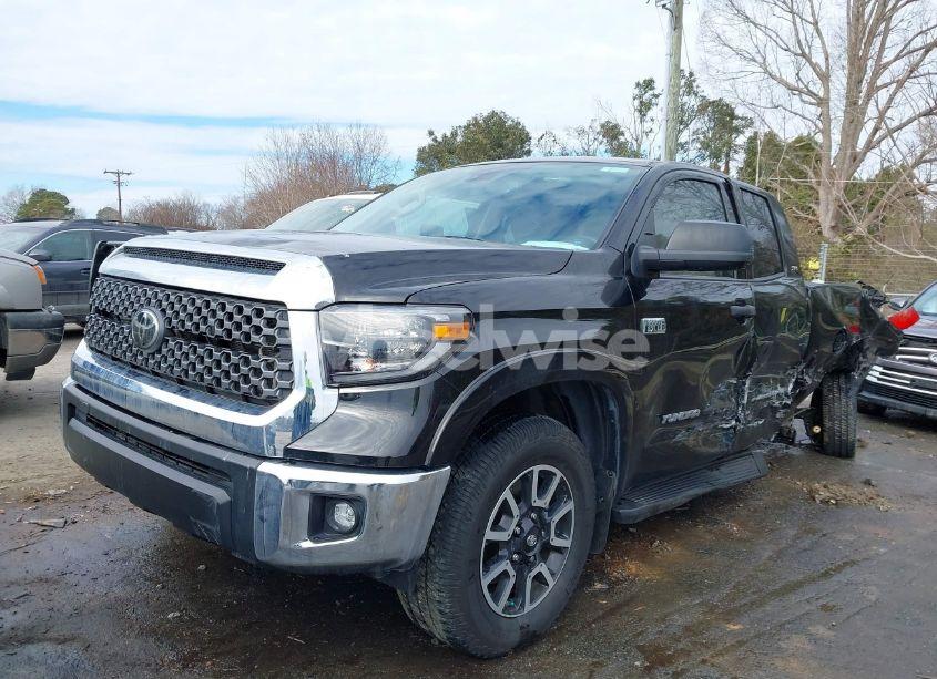 Photo 2 of 2021 Toyota Tundra SR5 (VIN 5TFUY5F1XMX991275)