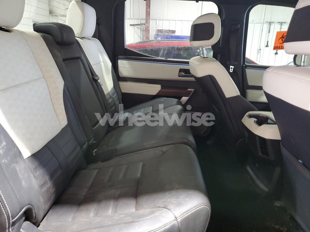 Photo 10 of 2024 TOYOTA TUNDRA CREWMAX CAPSTONE (VIN 5TFVC5DB3RX067816)