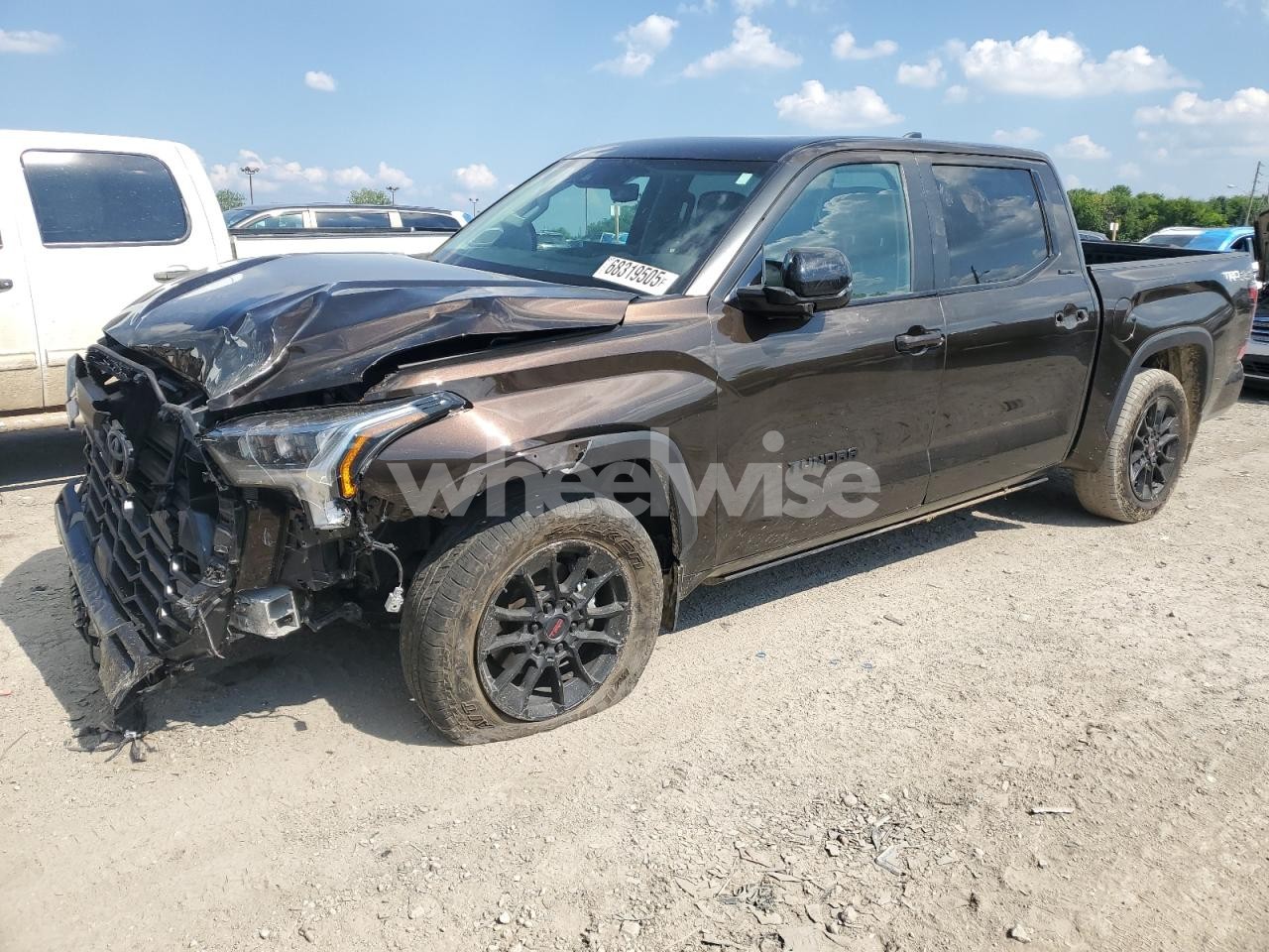 2024 TOYOTA TUNDRA CREWMAX LIMITED (VIN 5TFWA5DB0RX191861) main photo