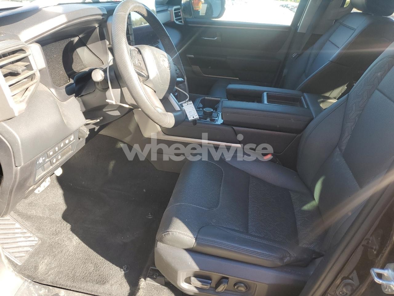 Photo 7 of 2024 TOYOTA TUNDRA CREWMAX LIMITED (VIN 5TFWA5DB0RX191861)