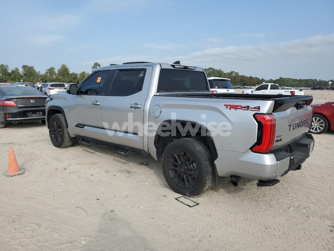 Photo 2 of 2024 TOYOTA TUNDRA CREWMAX LIMITED (VIN 5TFWA5DB1RX237925)