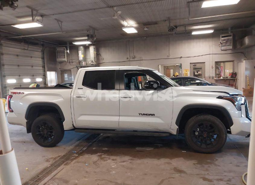 Photo 12 of 2024 Toyota Tundra LIMITED (VIN 5TFWA5DB2RX223158)