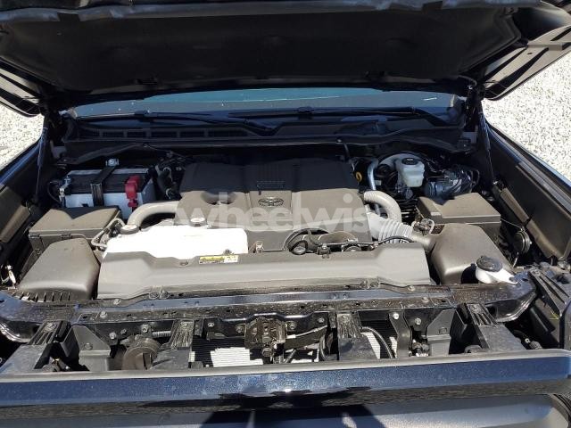 Photo 10 of 2025 TOYOTA TUNDRA CREWMAX LIMITED (VIN 5TFWA5DB2SX287576)