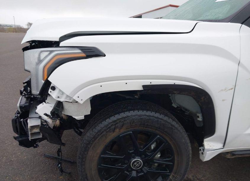 Photo 17 of 2024 Toyota Tundra LIMITED (VIN 5TFWA5DB5RX193833)