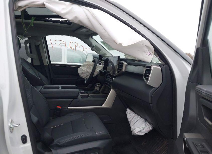 Photo 5 of 2024 Toyota Tundra LIMITED (VIN 5TFWA5DB5RX193833)