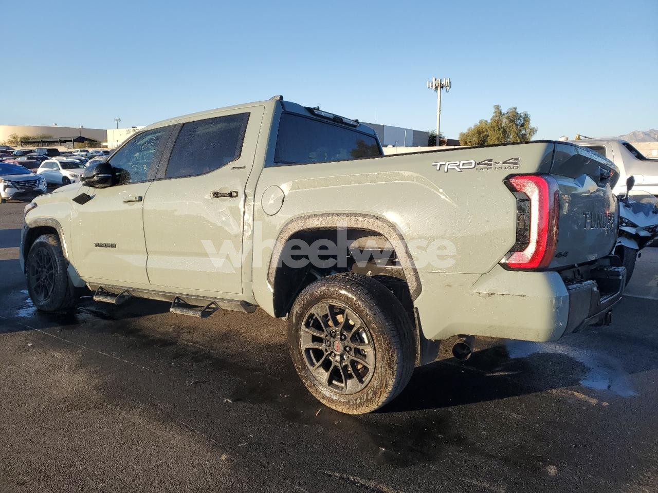 Photo 2 of 2025 TOYOTA TUNDRA CREWMAX LIMITED (VIN 5TFWA5DB5SX273381)