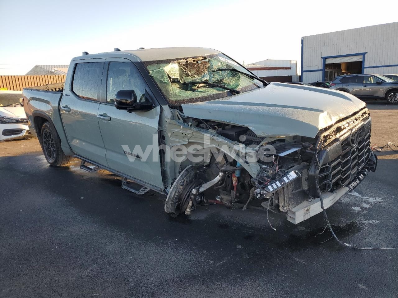 Photo 4 of 2025 TOYOTA TUNDRA CREWMAX LIMITED (VIN 5TFWA5DB5SX273381)