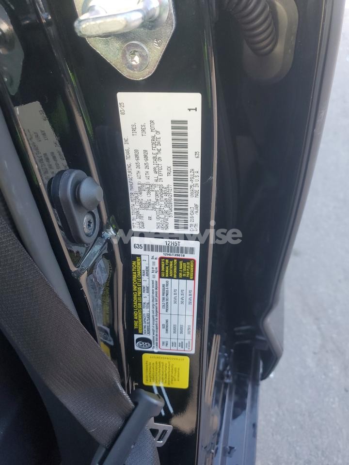 Photo 12 of 2025 TOYOTA TUNDRA CREWMAX LIMITED (VIN 5TFWA5DB9SX297277)