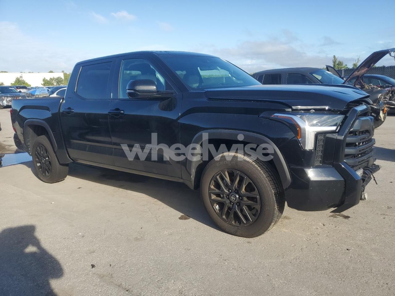 Photo 4 of 2025 TOYOTA TUNDRA CREWMAX LIMITED (VIN 5TFWA5DB9SX297277)