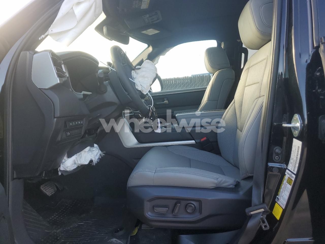 Photo 7 of 2025 TOYOTA TUNDRA CREWMAX LIMITED (VIN 5TFWA5DB9SX297277)