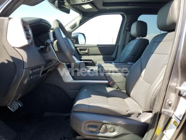 Photo 12 of 2025 TOYOTA TUNDRA CREWMAX LIMITED (VIN 5TFWC5DB1SX102265)