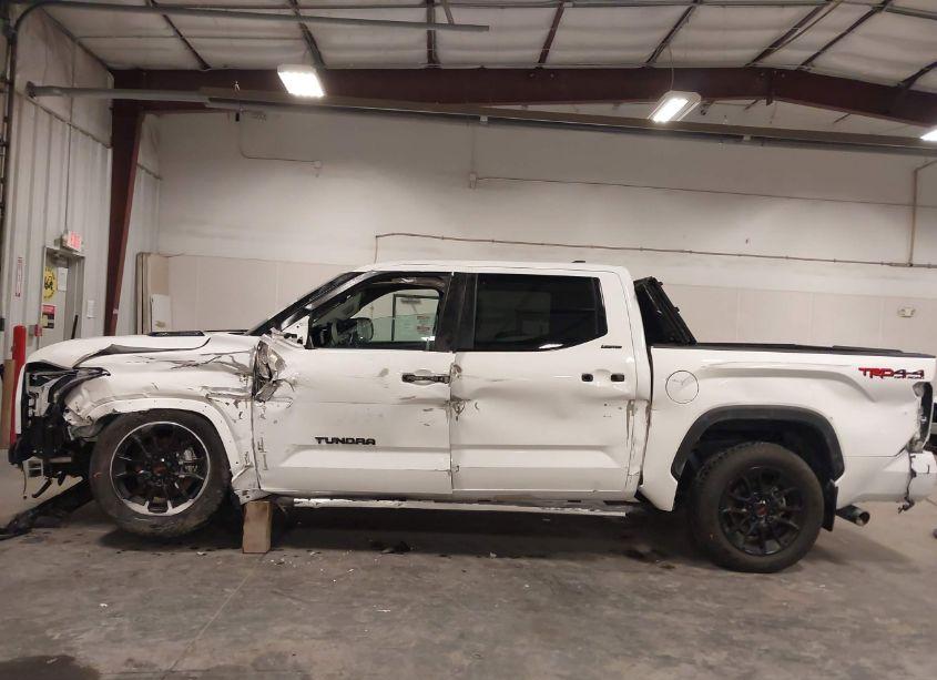 Photo 6 of 2024 Toyota Tundra HYBRID LIMITED (VIN 5TFWC5DB9RX071633)