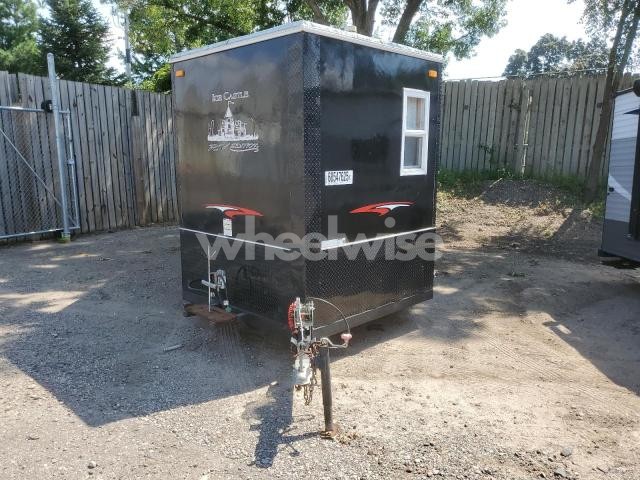 Photo 8 of 2016 ICE CASTLE 17FT N/A (VIN 5TJBE2410GM014014)