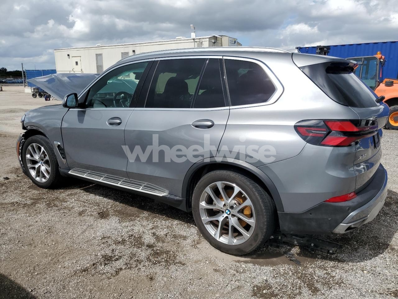 Photo 2 of 2024 BMW X5 SDRIVE 40I (VIN 5UX13EU00R9T27525)