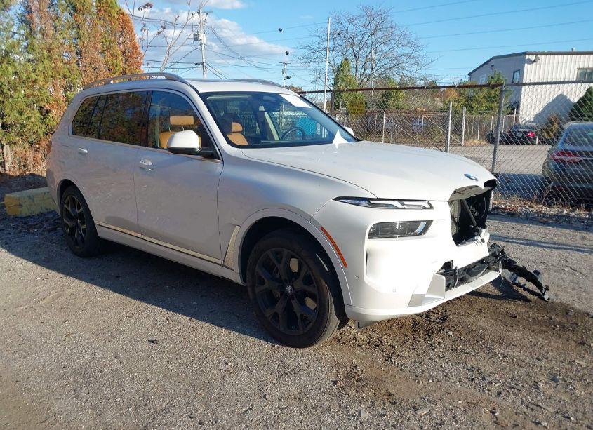 2023 Bmw X7 XDRIVE40I (VIN 5UX23EM02P9N62414) main photo