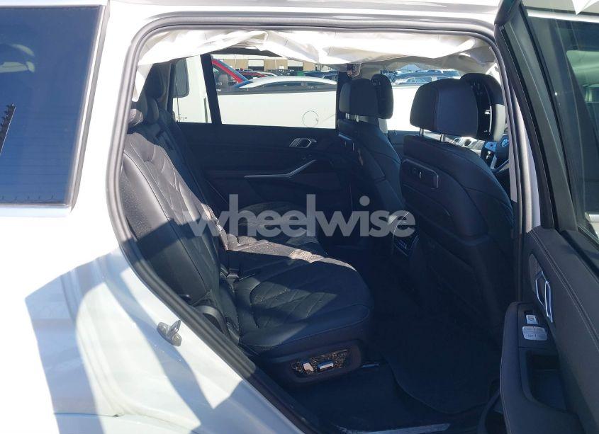 Photo 8 of 2024 Bmw X7 XDRIVE40I (VIN 5UX23EM03R9U56900)
