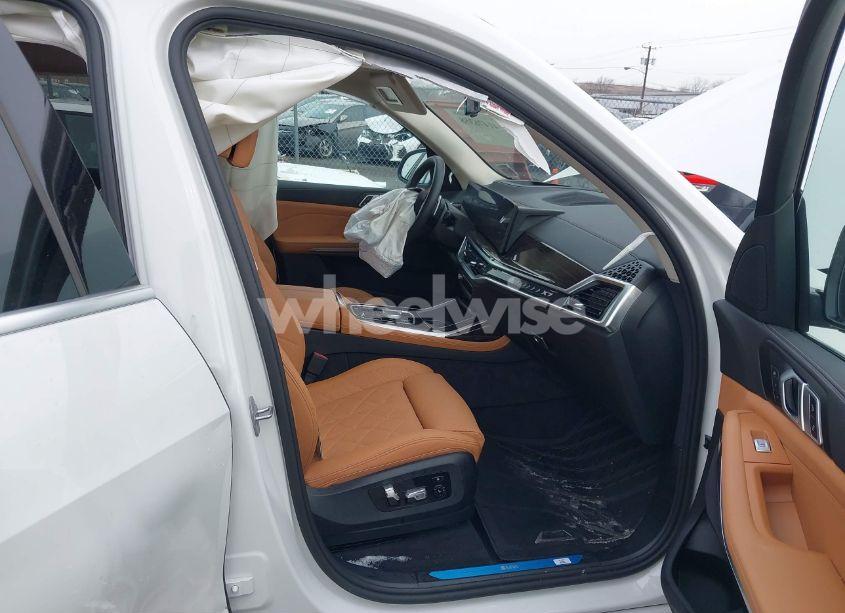 Photo 5 of 2025 Bmw X7 XDRIVE40I (VIN 5UX23EM05S9X98435)