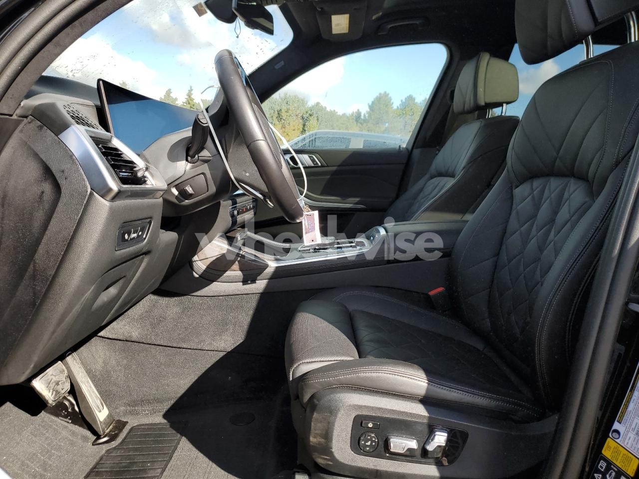 Photo 7 of 2024 BMW X7 XDRIVE40I (VIN 5UX23EM06R9U16116)