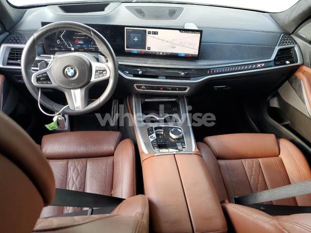 Photo 12 of 2024 BMW X7 XDRIVE40I (VIN 5UX23EM08R9T46327)