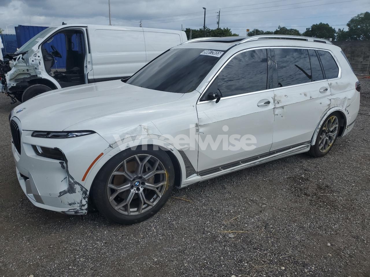 2025 BMW X7 XDRIVE40I (VIN 5UX23EM08S9W39585) main photo