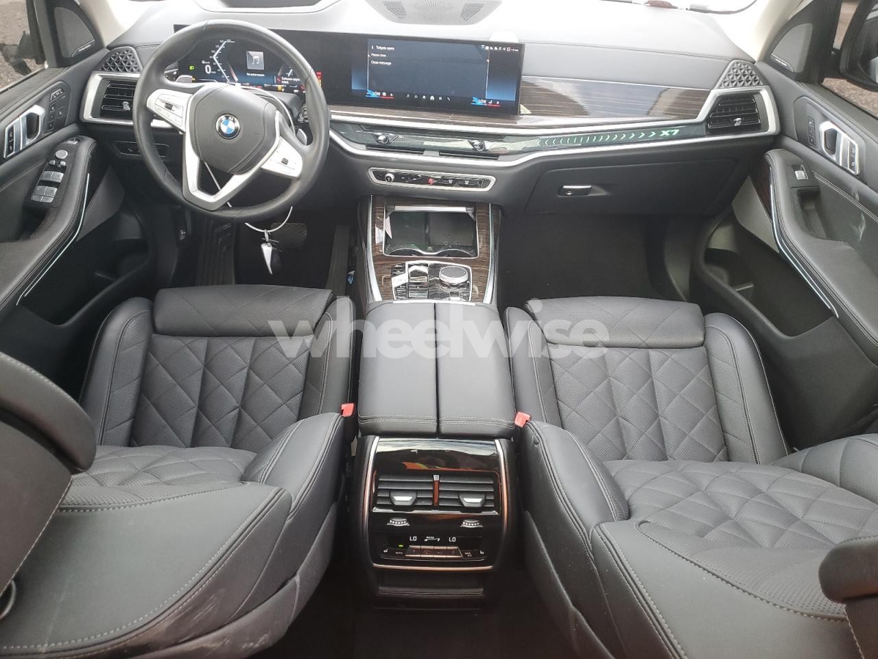 Photo 8 of 2025 BMW X7 XDRIVE40I (VIN 5UX23EM08S9W39585)