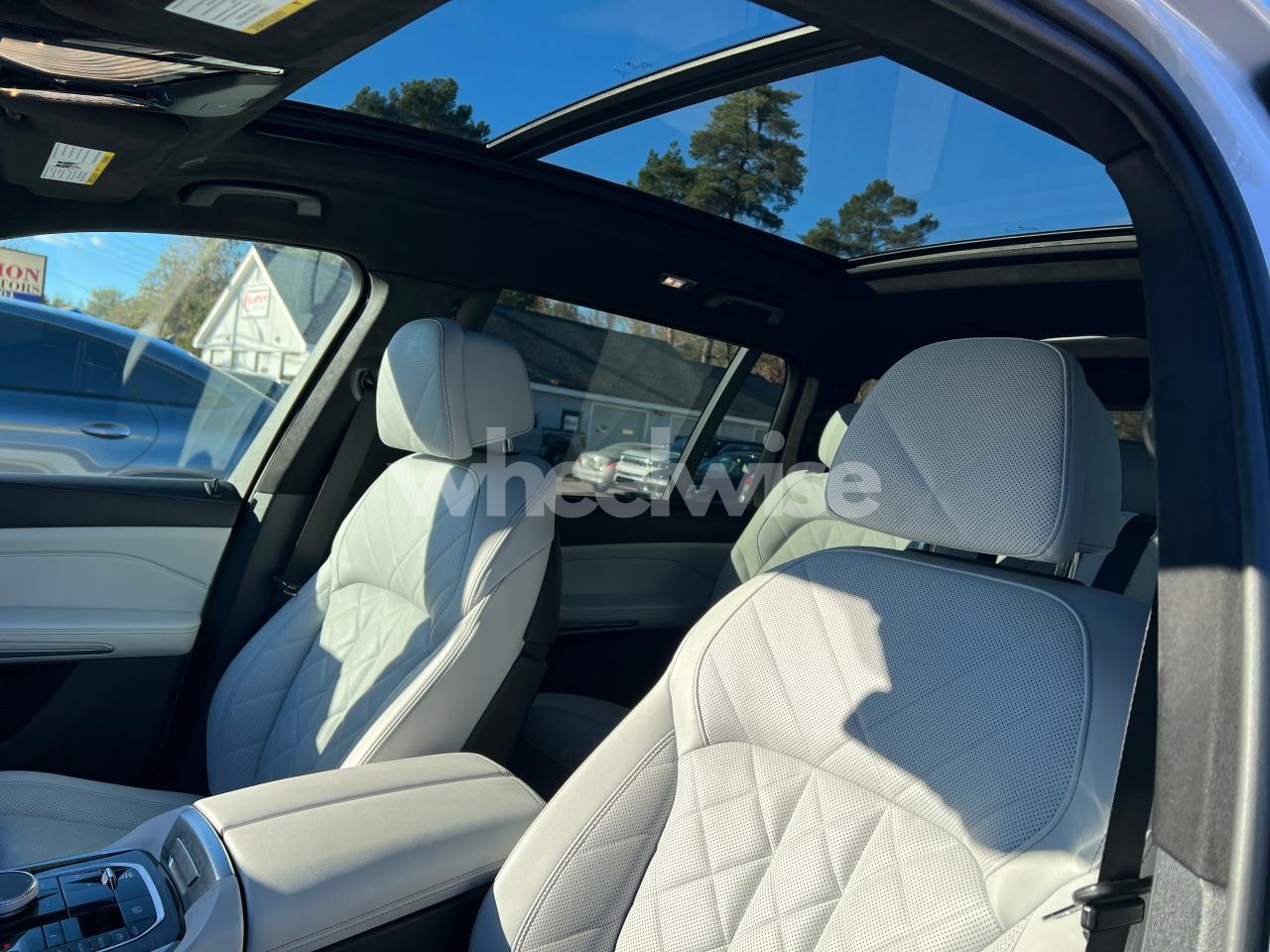 Photo 11 of 2023 BMW X7 XDRIVE40I (VIN 5UX23EM09P9P49780)