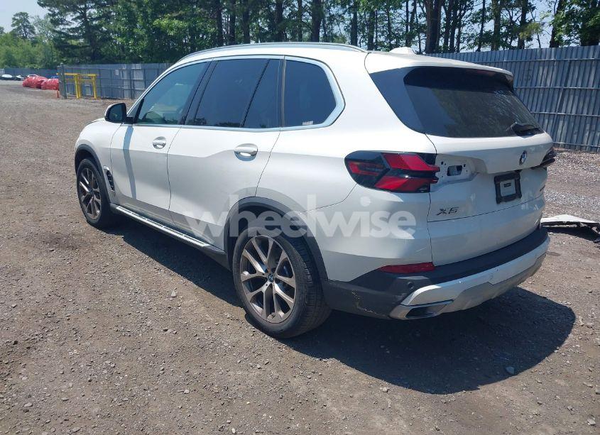 Photo 3 of 2025 Bmw X5 XDRIVE40I (VIN 5UX23EU01S9W33515)