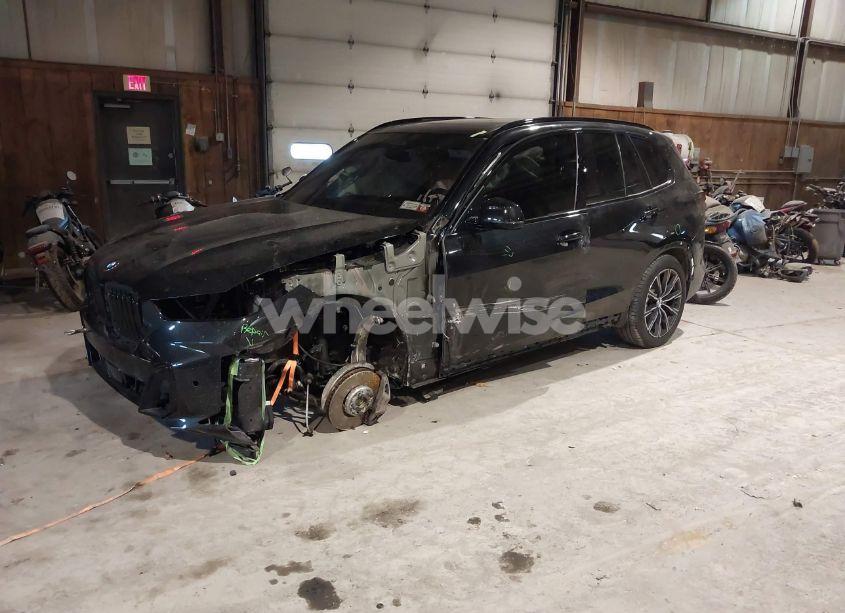Photo 2 of 2024 Bmw X5 XDRIVE40I (VIN 5UX23EU03R9T92969)