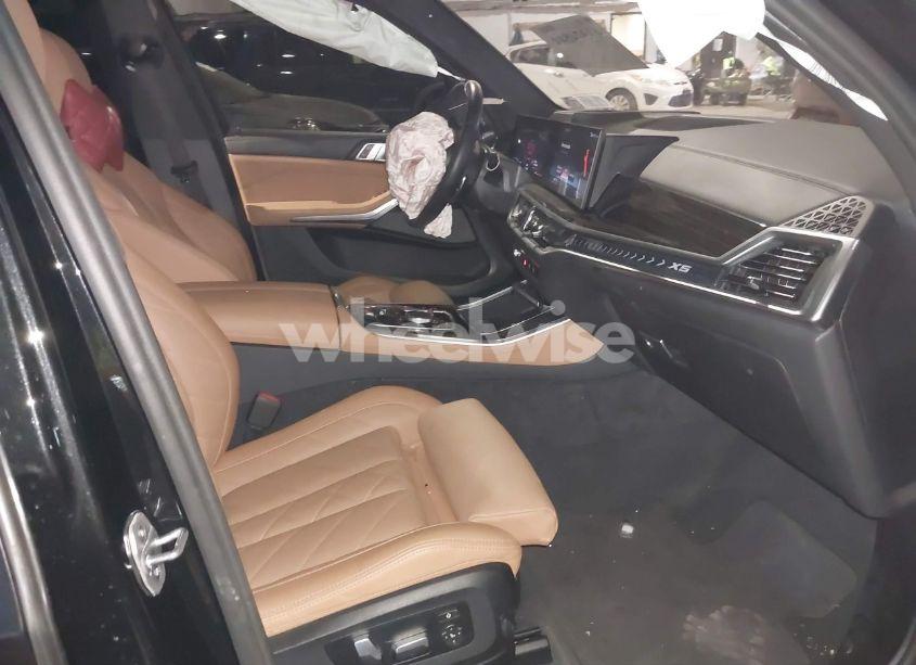 Photo 5 of 2024 Bmw X5 XDRIVE40I (VIN 5UX23EU03R9T92969)