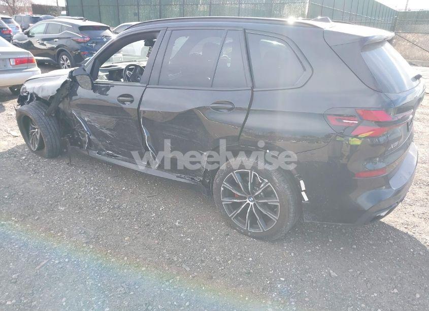 Photo 3 of 2024 Bmw X5 XDRIVE40I (VIN 5UX23EU03R9V39775)