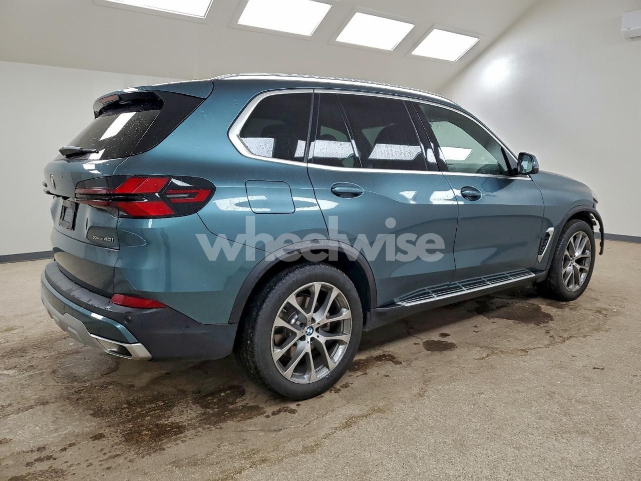 Photo 3 of 2026 BMW X5 XDRIVE40I (VIN 5UX23EU03T9063308)